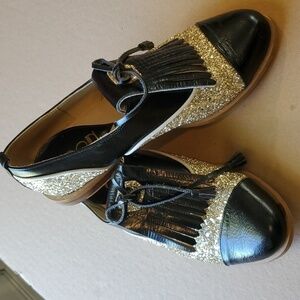Croon RARE tassel  gold glitter and black shoes Size 38 (us 7.5 )